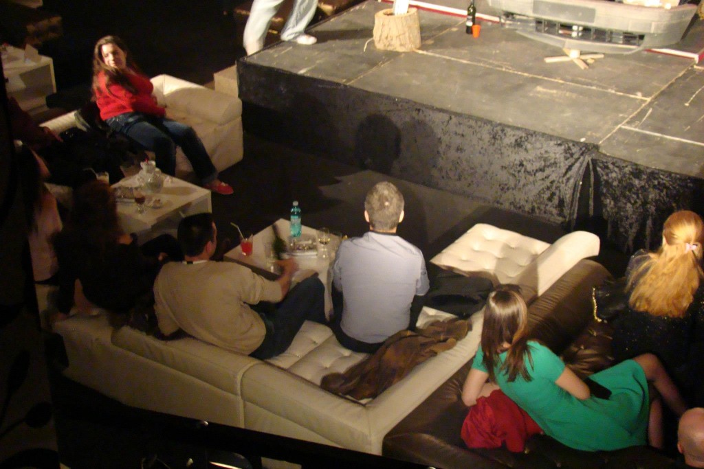 902365_513203422048143_2125184212_o