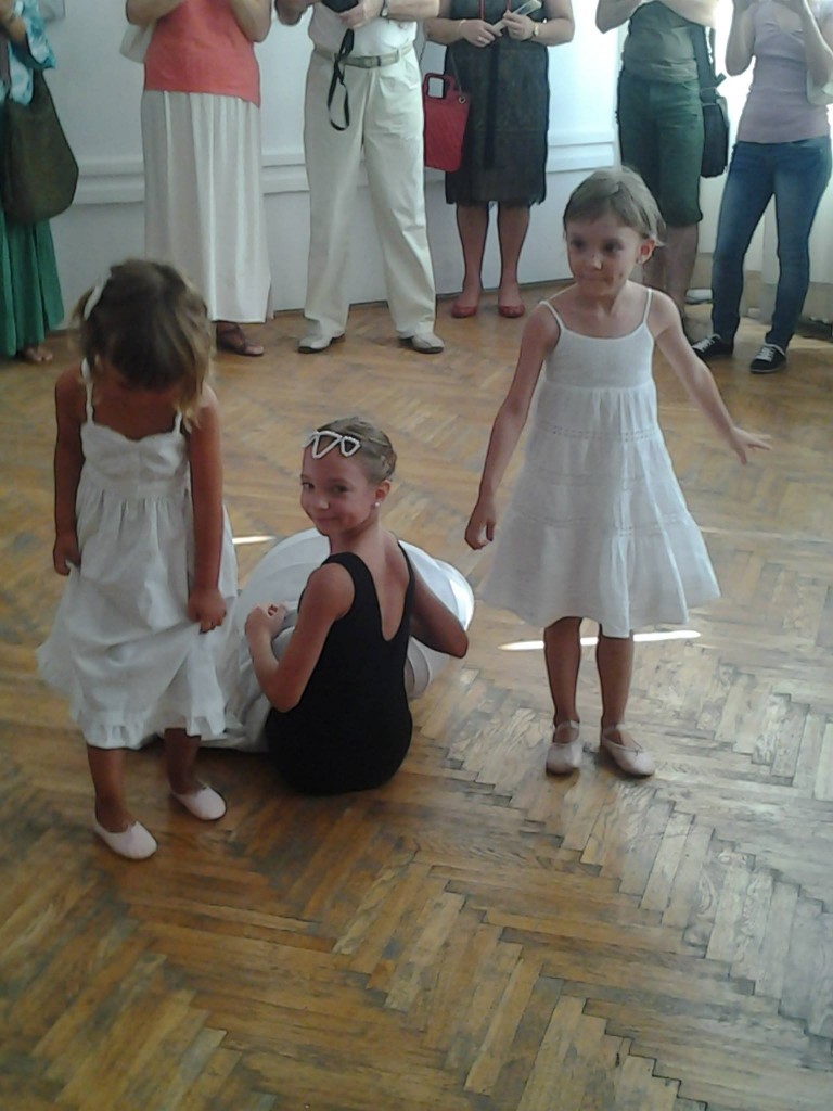 1077677_560516534006774_489766183_o