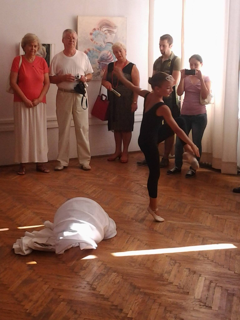 1077856_560516250673469_1801178288_o