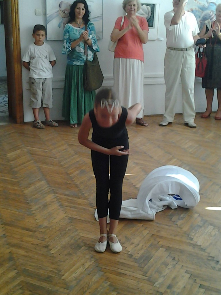 921053_560516560673438_1898663130_o